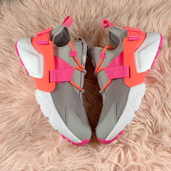 New Nike Women’s Air Huarache City Low - Picture 6 of 7